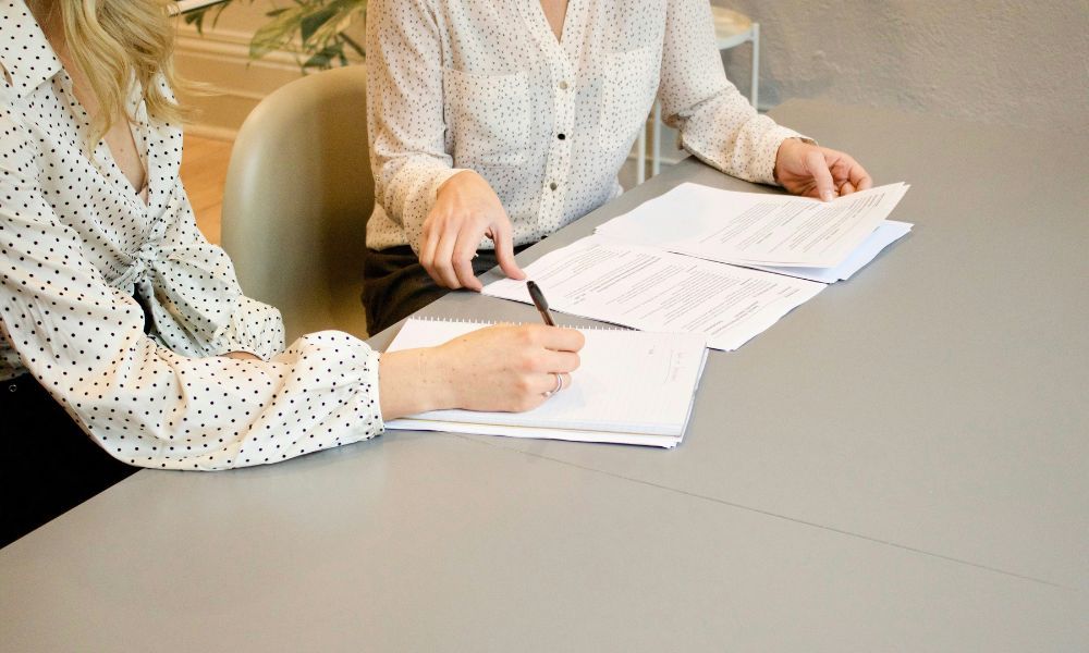 6 Must-Have Clauses in a Social Media Influencer Contract