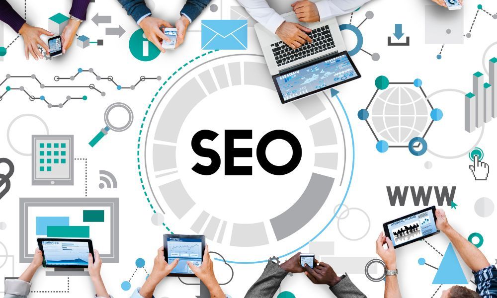 Influencer-Driven Link Building vs Traditional Outreach