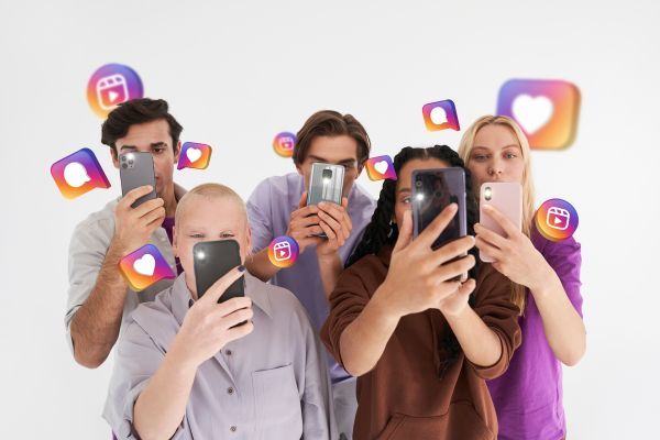 Social Commerce and Shoppable Content